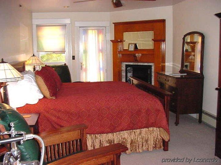 Alps Boulder Canyon Inn Bilik gambar